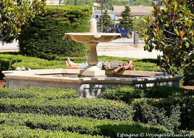 Madrid, Plaza de Oriente, repos du guerrier - Espagne