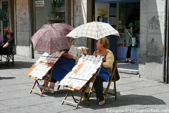 Vendeuse de loterie, Puerta del Sol, Madrid - Espagne