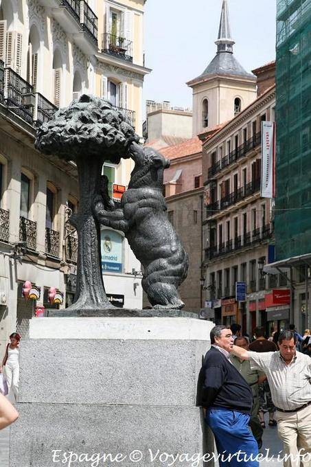 Statue de l'ours et l'arbousier, Antonio Santafe, Puerta del Sol, Madrid - Espagne