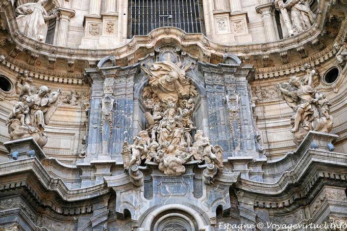 Murcia, cathédrale Santa Maria, gros plan de la façade - Espagne