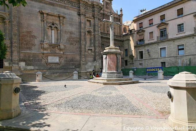 Murcia, place derrière la cathédrale - Espagne