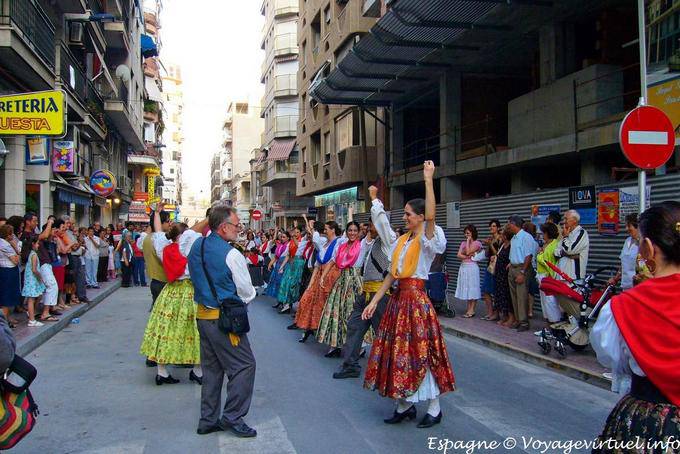 Santa Pola, Tabarca, danse folklorique - Espagne