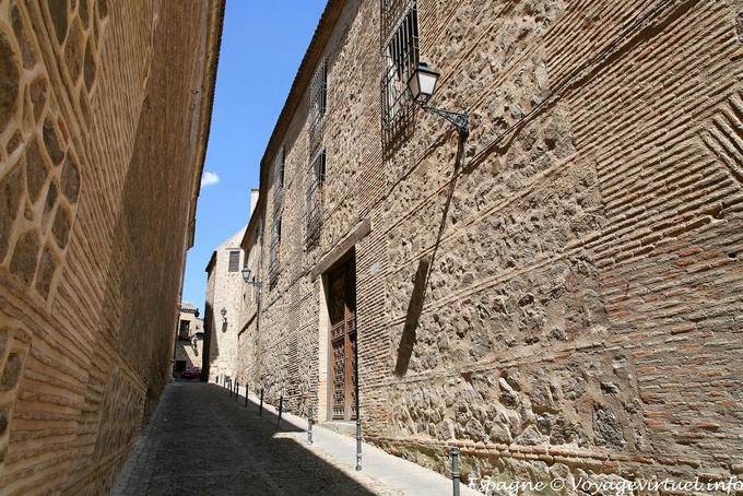 Tolède, ruelle et architecture - Espagne