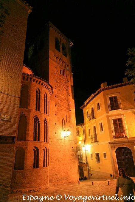Vue nocturne, Santo Domingo el Antiguo, Tolède - Espagne