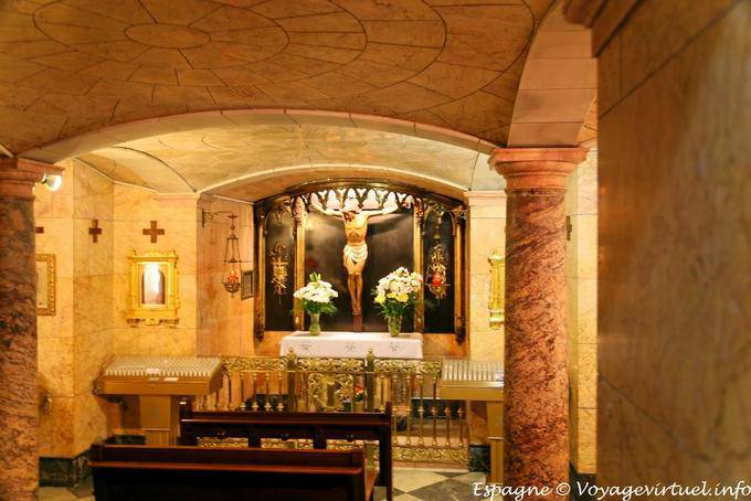 Valencia, crypte de la cathédrale Sainte-Marie - Espagne