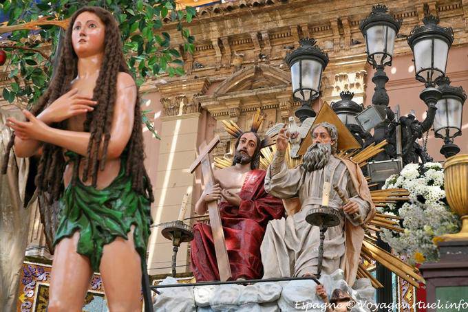 Valencia, Eve, Dieu et le Christ en procession - Espagne