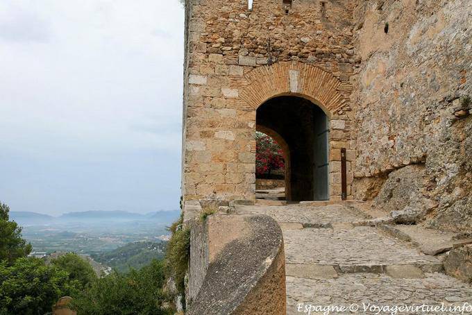Segunda puerta del castillo el Mayor, Xàtiva - Espagne