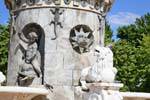 Détail de la fontaine, Plaza San Antonio, Aranjuez, Espagne.