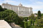 Madrid, Jardines Sabatini, coupe de Thuyas, Espagne.