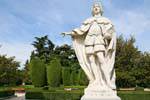 Madrid, Jardines Sabatini, Fernando V, Espagne.