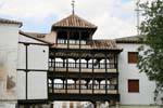 Tembleque, entrée de la Plaza Mayor, Espagne.