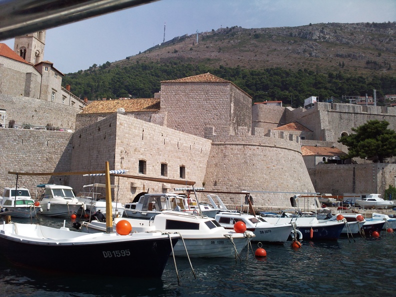 Un regard depuis le port de Dubrovnik Schacke Frederic