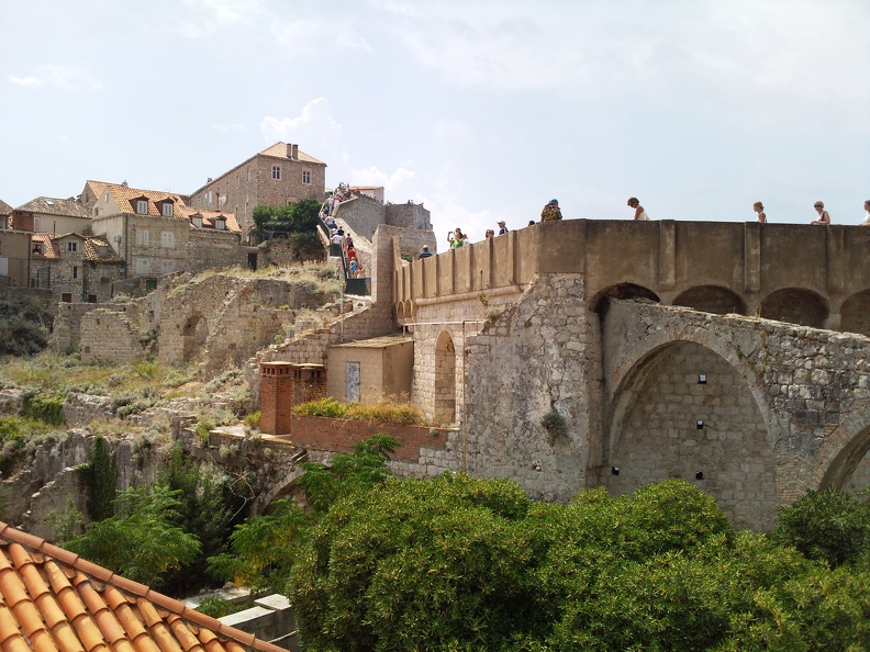Un rempart de Dubrovnik vue de l'interieur Schacke Frederic