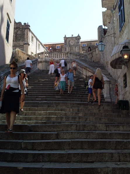 Escalier menant à l'église jésuite - Dubrovnik  Schacke Frederic