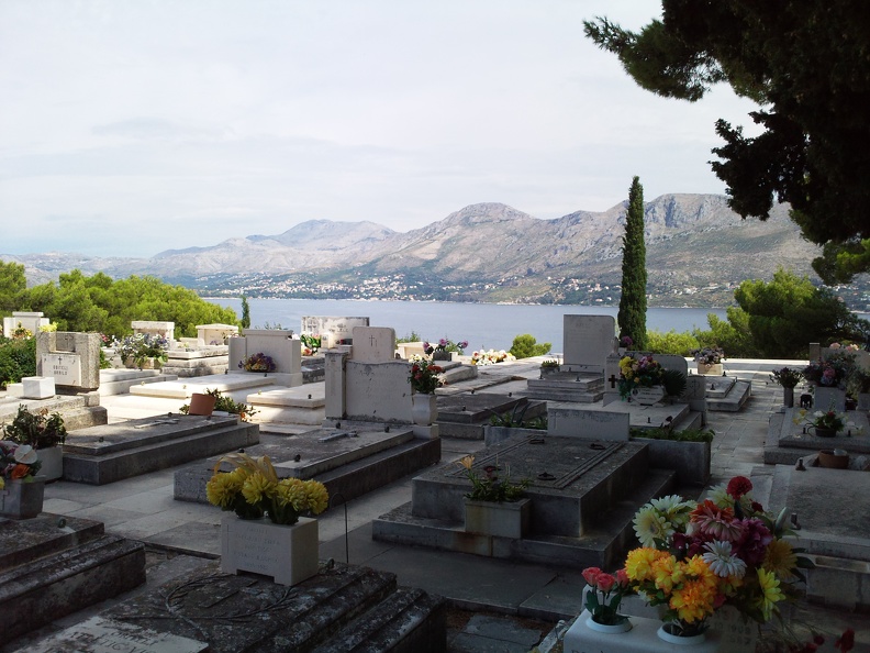 Autre vue du cimetière de Cavtat. Schacke Frederic