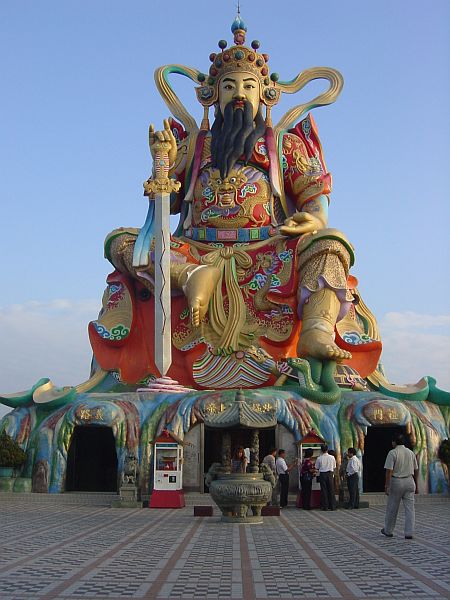 Statue géante du Lotus Lake - Kaoshiung, Taiwan
Le Lotus Lake à Kaoshiung, Taiwan
Mots-clés: Taiwan Kaoshiung