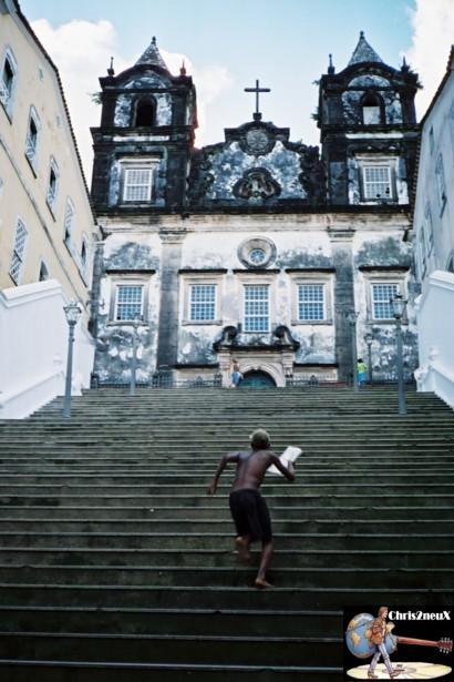 Bresil - Salvador de Bahia
Enfant courant dans les marches d'une église du Pelourinho à Salvador da Bahia au Brésil
Mots-clés: salvador-de-bahia bresil