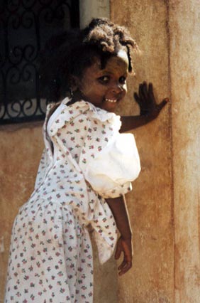 Enfant dans le village de Tsingoni - juin 1995
Mots-clés: Tsingoni Mayotte