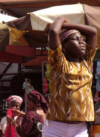 Marché central Cotonou - Avril 2006
Mots-clés: Cotonou Bénin