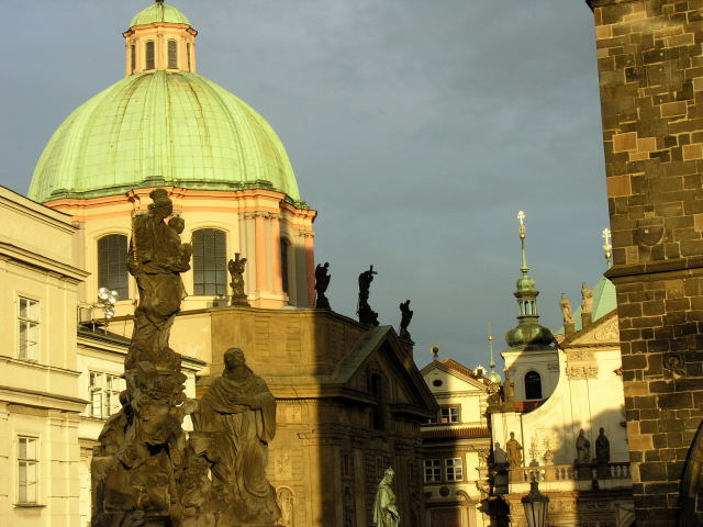 Clarté solaire sur monument, Prague - Octobre 2006
Mots-clés: Prague