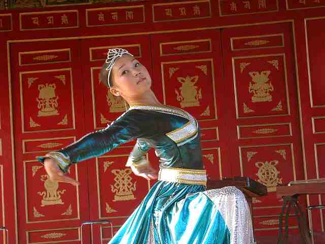 Danseuse mongol
Dans un temple à Ulan Batoor
Mots-clés: Mongolie