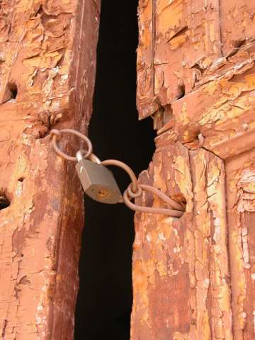Eglise désaffectée Bulgarie
Melnik - Bulgarie - Août 2004
Mots-clés: Bulgarie