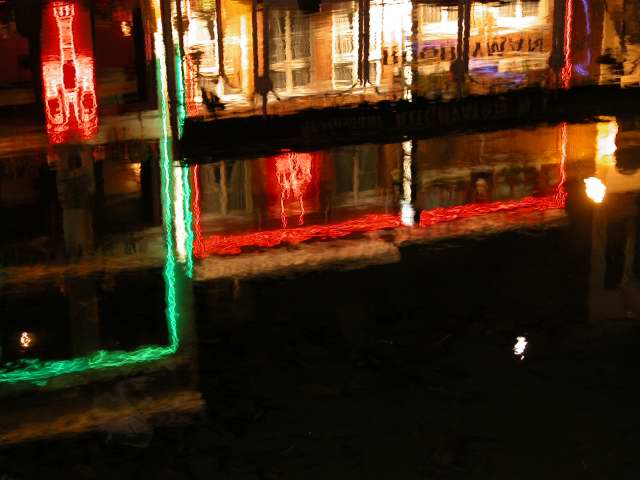 Reflets Bruxelles
 - Novembre 2004
Mots-clés: Bruxelles Belgique