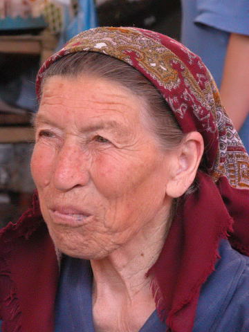 Gitane Bulgarie
Marché Plovdiv - Bulgarie Août 2004
Mots-clés: Bulgarie