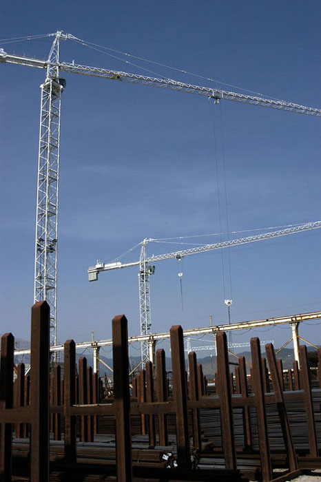 Grues sur le chantier du pont de Rion-Antirion (Grèce)
Mots-clés: chantier Rion-Antirion Grèce pont