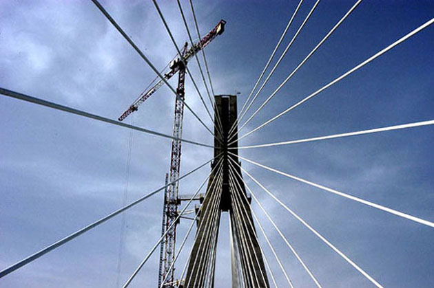 Haubans de Rion-Antirion, sur le chantier de construction du pont - Grèce
Mots-clés: haubans pont Rion-Antirion
