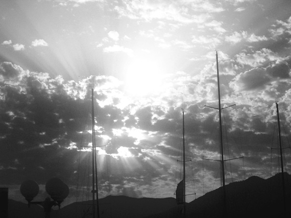 Propriano
soleil levant n/b....
Mots-clés: Propriano Corse