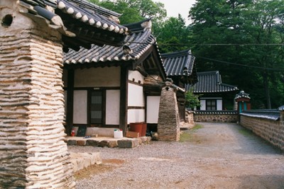 Cellules de moines du temple de Magoksa Eugjinjeon, Corée du Sud 
Mots-clés: Asie Corée du Sud