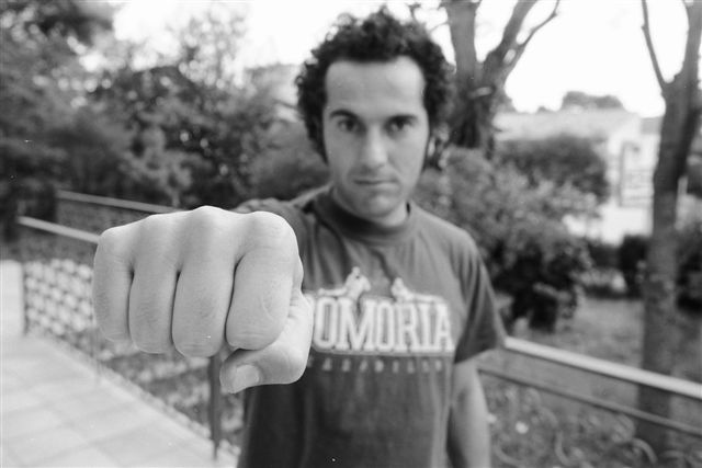 Tony
Rage
Mots-clés: sud