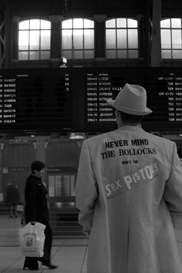 sex pistolero
un voyageur en gare de Lille
Mots-clés: gare Lille