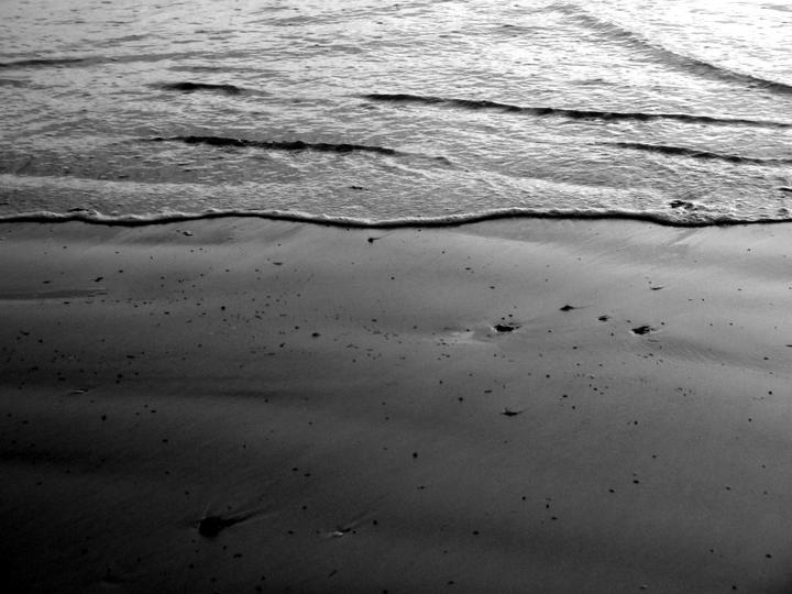 LA MER QUEL JOLIE PAYSAGE...
assise sur un jolie siége devant cette magnifique et merveilleuse 
mer cette océan grandiose je mépanouie....
Mots-clés: manche