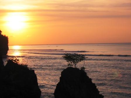 Bali - Indonesia, Por do Sol - Uluwatu.
Mots-clés: Uluwatu