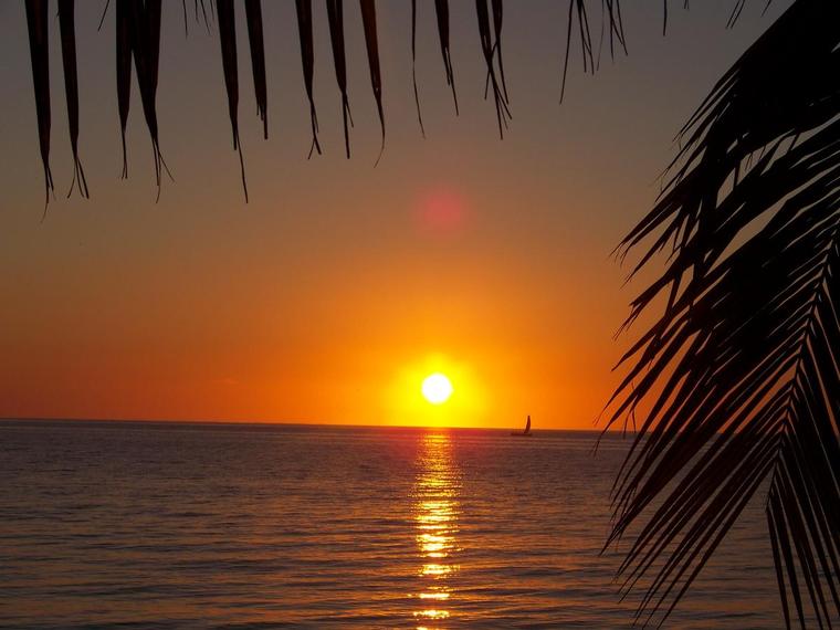 Mangaly
Coucher de soleil sur le canal du Mozambique
Mots-clés: Madagascar mangaly