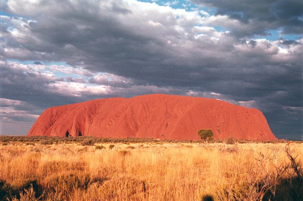 Ayers Rock
Le monolithe sacré d'Uluru - Australie
Mots-clés: australie