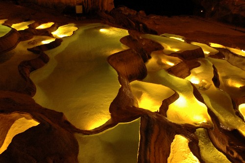 Jeux de lumière
grottes st Marcel en Ardèche
Mots-clés: Ardèche