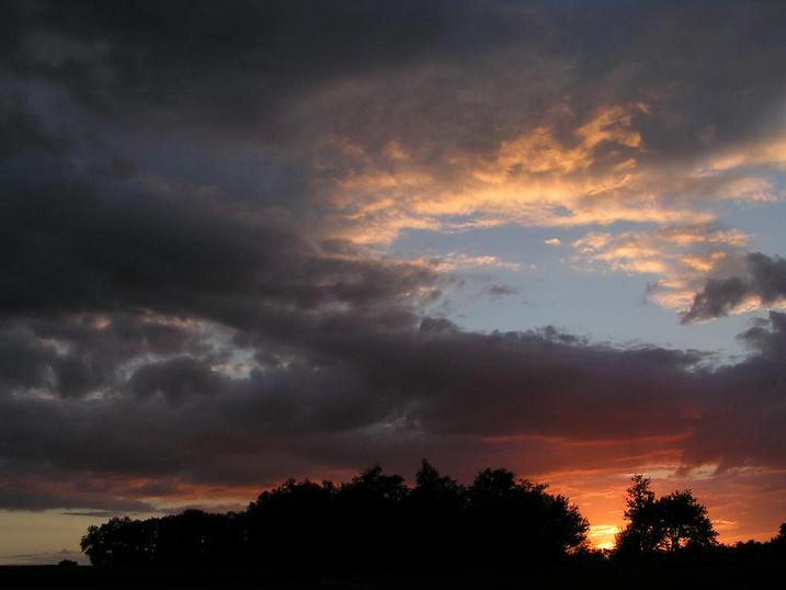 Coucher de soleil, autre vue, Perissac
Coucher de soleil à Perissac
Mots-clés: Périssac skapri libourne bordeaux marc minolta