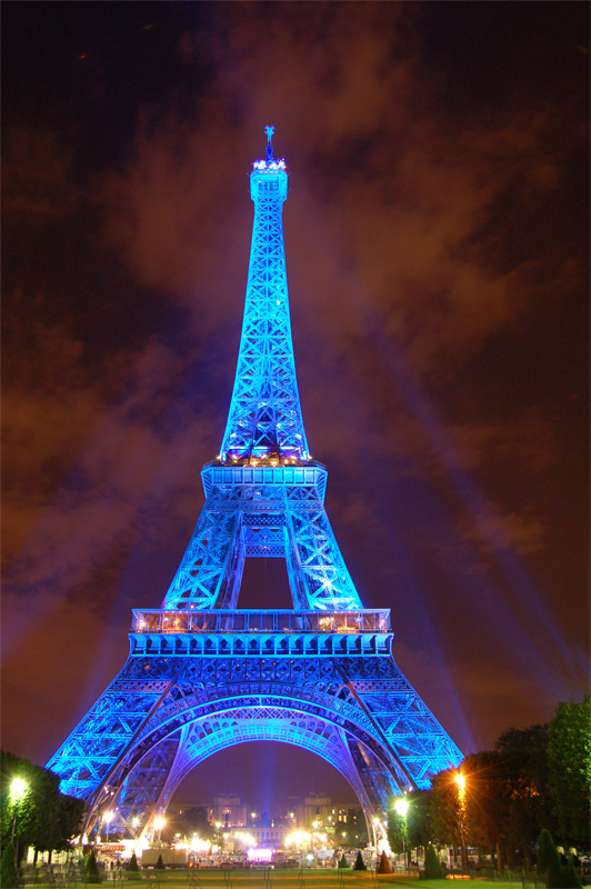 Tour Eiffel en bleu à Paris
la tour eiffel aux couleurs de l'europe
Mots-clés: Paris eiffel