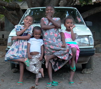 pose à Fomboni, Mohéli -Comores-
