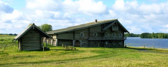 Vacances en RUSSIE
Ferme sur l'île de Kiji où l'on fabrique l'hiver des colliers de perles de renommée mondiale
Mots-clés: Russie Kiji
