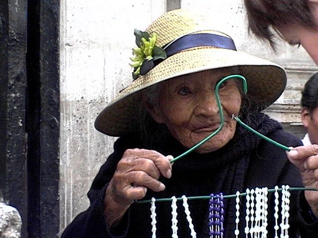 Vacances au Pérou
Aréquipa, vendeuse de chapelets.
Mots-clés: Pérou Aréquipa