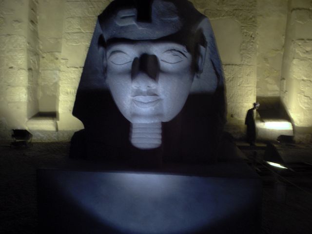 Egypte 04 : Temple de Louxor
Temple de Louxor
Mots-clés: Egypte Louxor