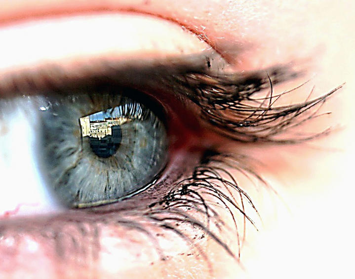 Olhar com reflexo II
