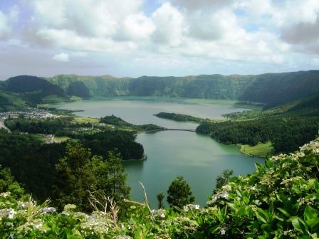 Lagoa seta Cidades Açores S.Miguel
Viagem aos Açores, S.Miguel
Mots-clés: Açores San-Miguel