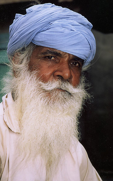 Au Rajasthan un personnage fier de prendre la pose, digne. Inde
Mots-clés: Rajasthan
