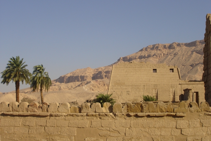 Extèrieur du temple de Medinet Habou, Egypte
Mots-clés: Egypte