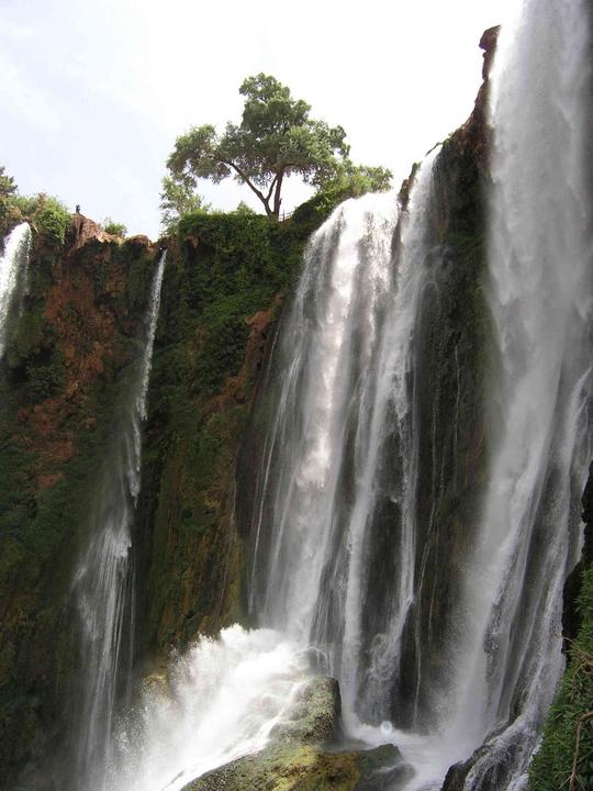 Cascade d'Ouzoud au Maroc, de l'eau à foison
Mots-clés: Maroc Cascade Ouzoud